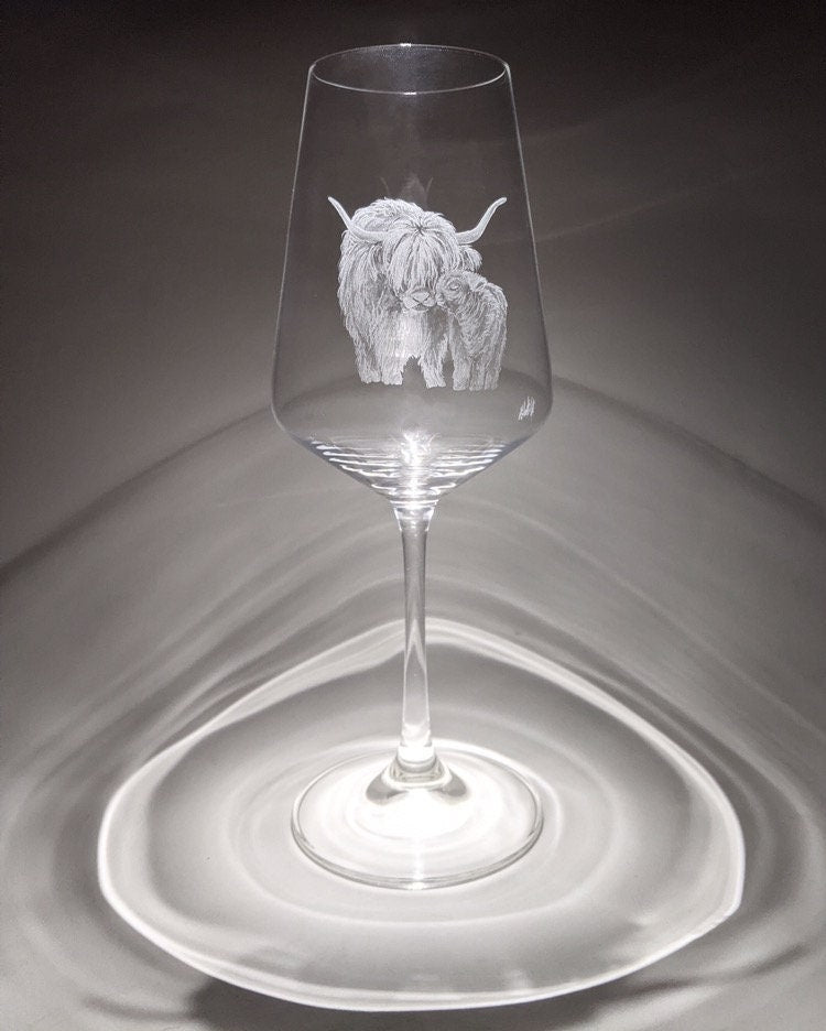 Hand Engraved Mum and Baby Cow Wine Glass – Highland Cow Gift