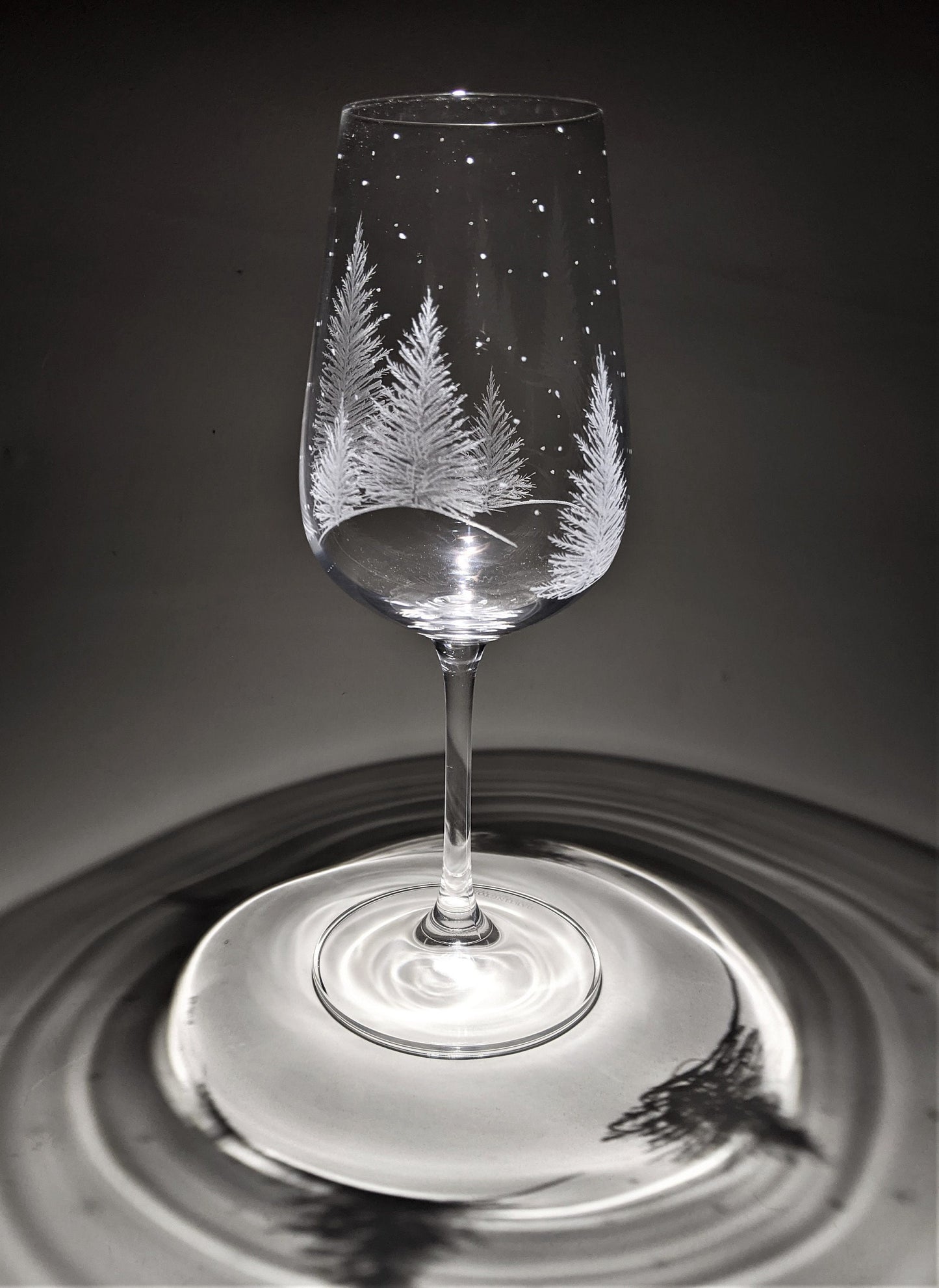 Hand Engraved Snowy Tree Wine Glasses - Christmas Tree Gift