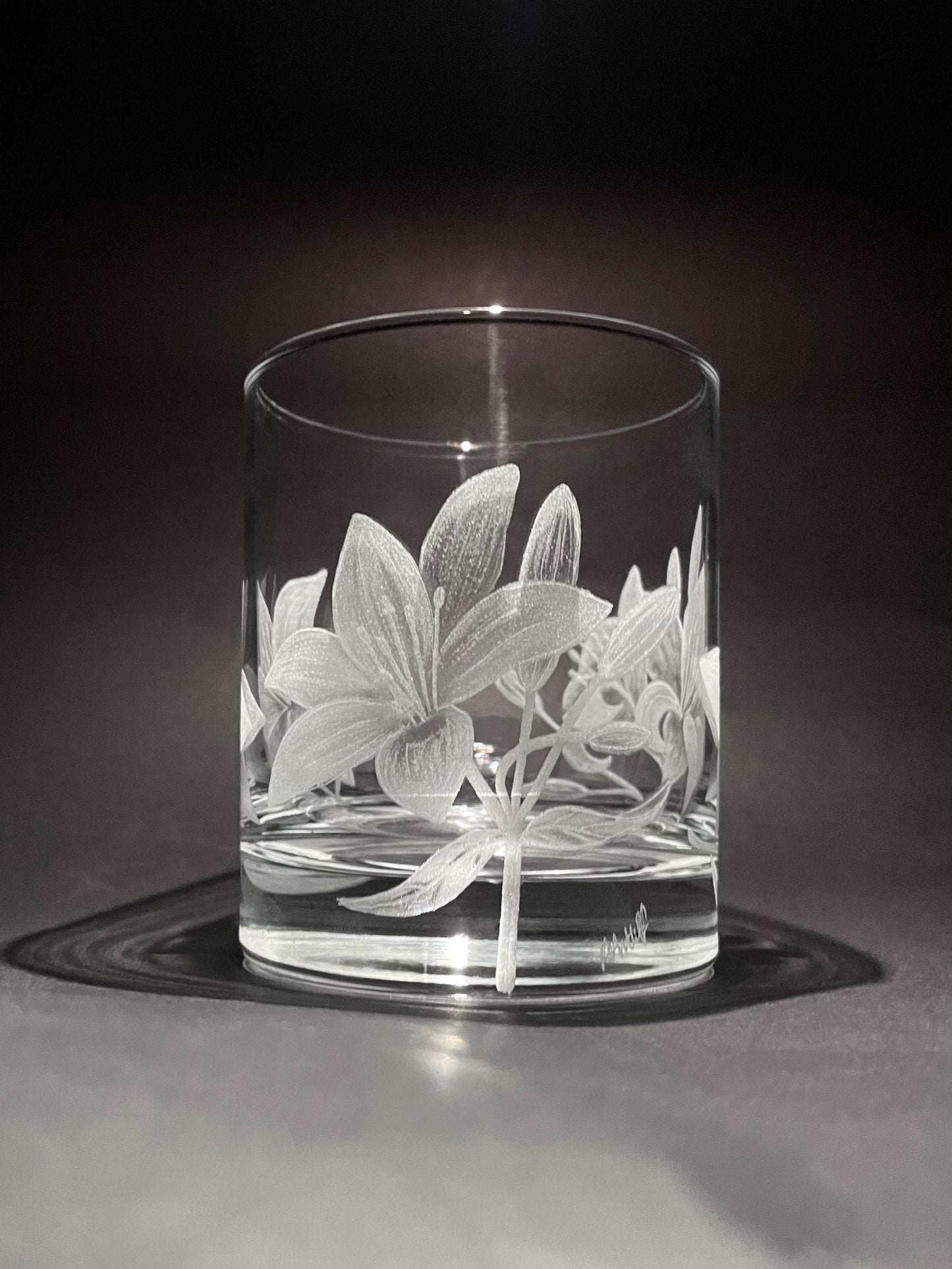Hand Engraved Lily Whisky Glass - Lily Flowers Gift