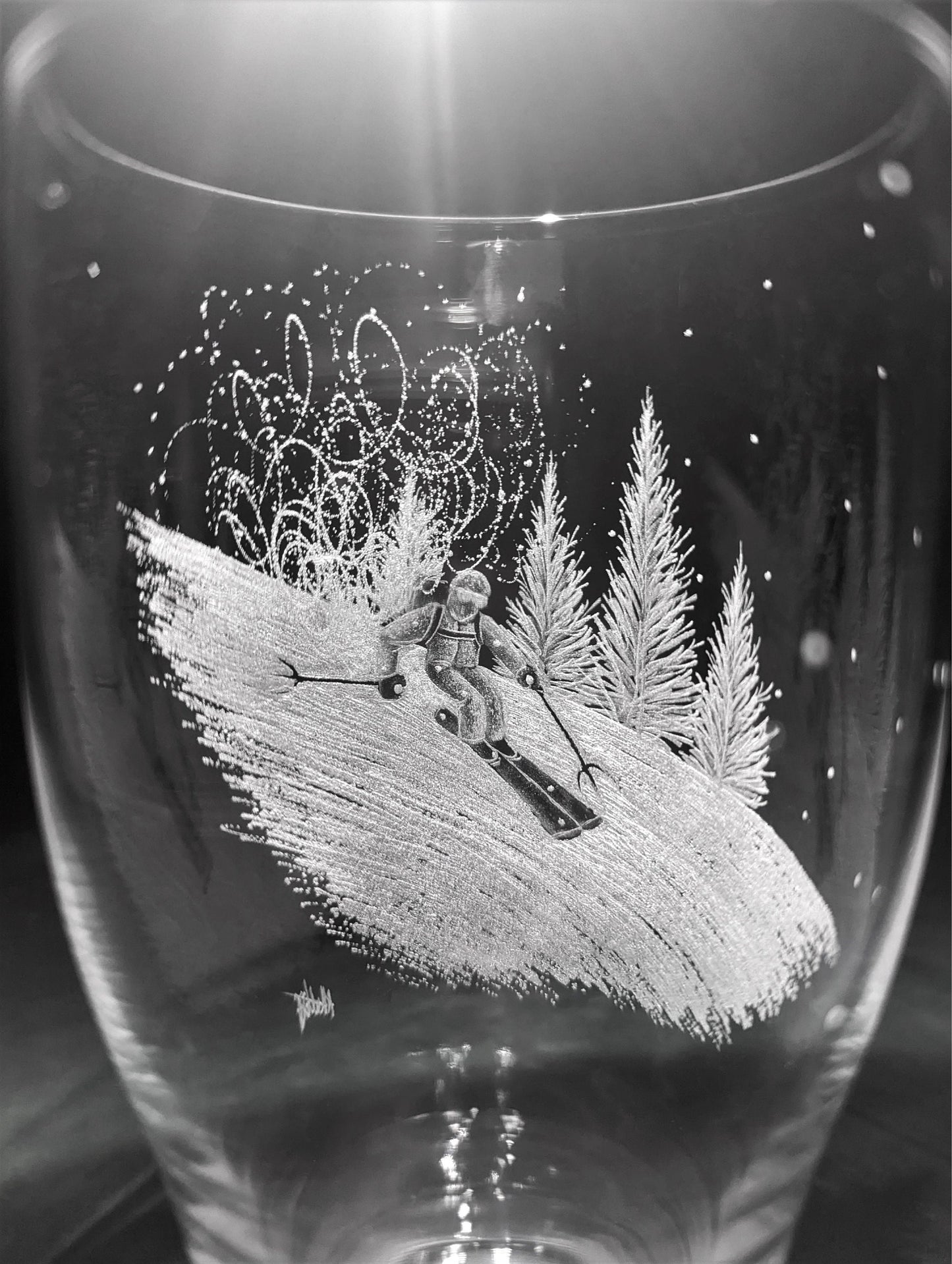 Custom Ski Beer Glass - Hand Engraved Skiing Pint Glass