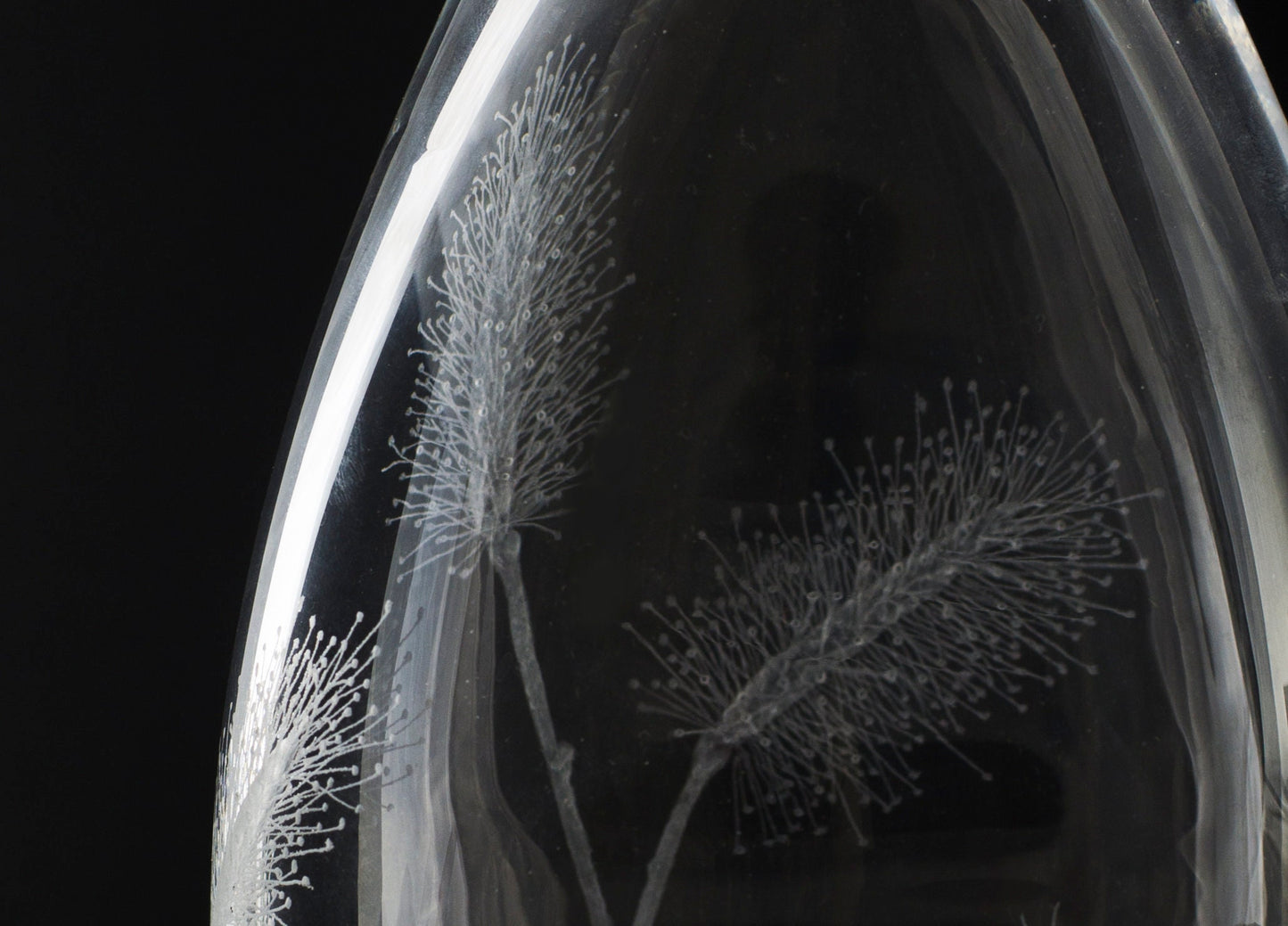 Hand-Engraved Crystal Vase – Unique Willow and Bee Gift