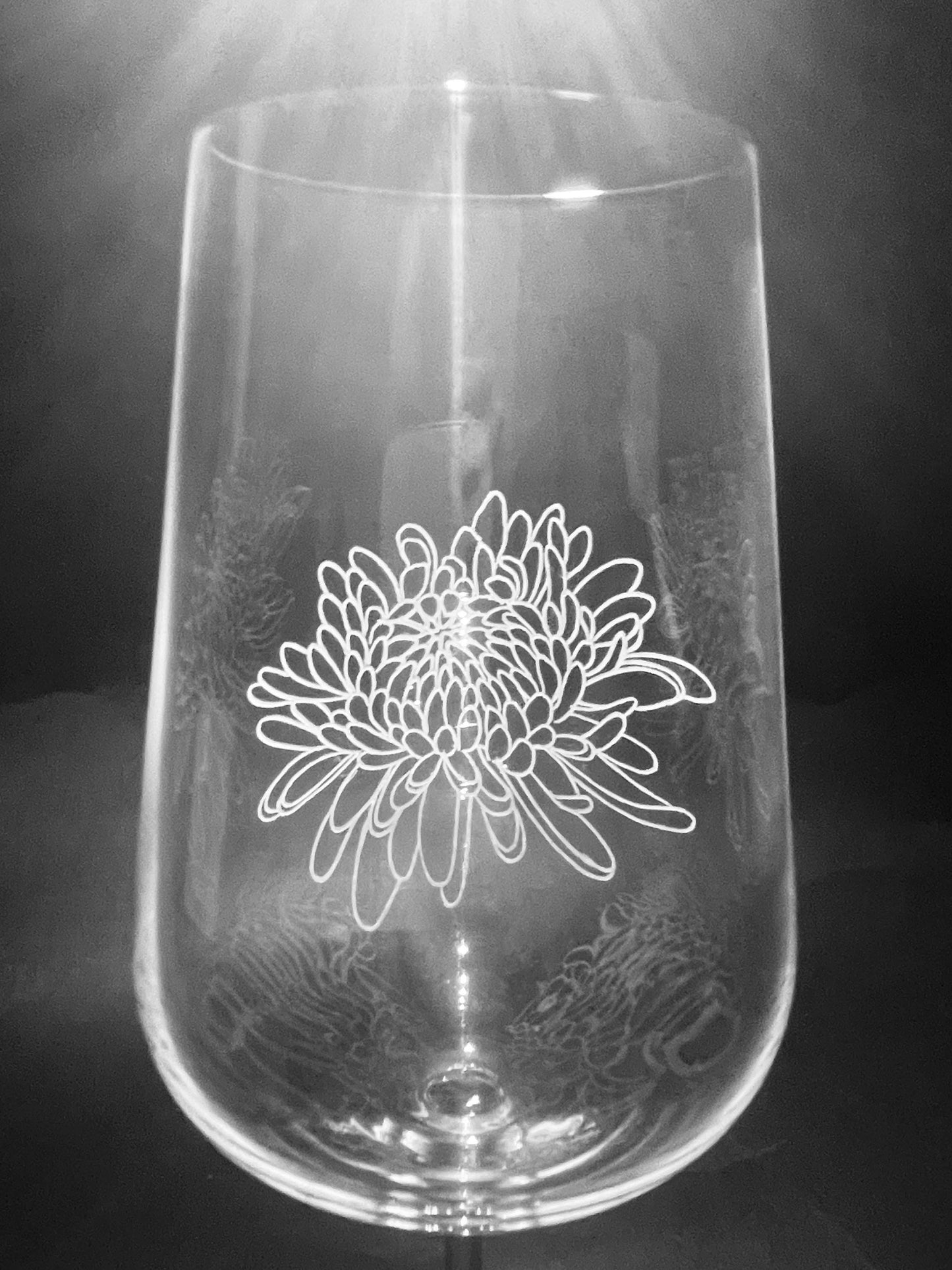 Hand Engraved Chrysanthemum Wine Glasses - Chrysanthemum Flower Gift