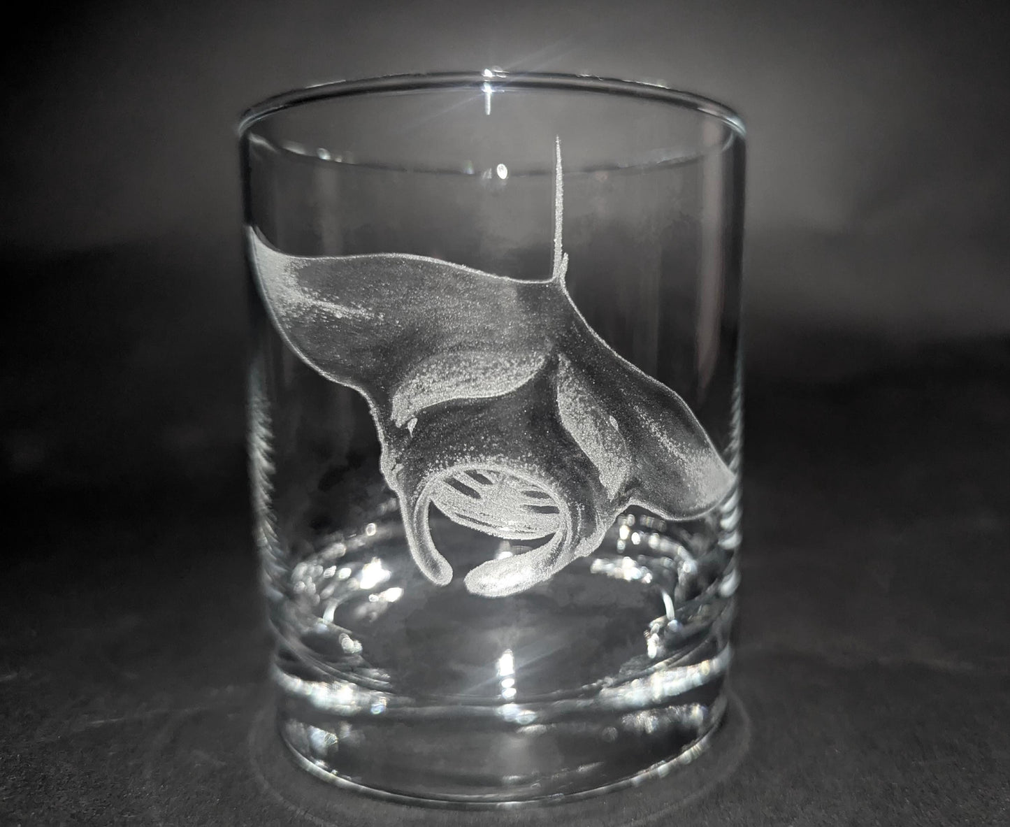Hand Engraved Sea Life Whisky Glass - Manta Ray Glass Gift
