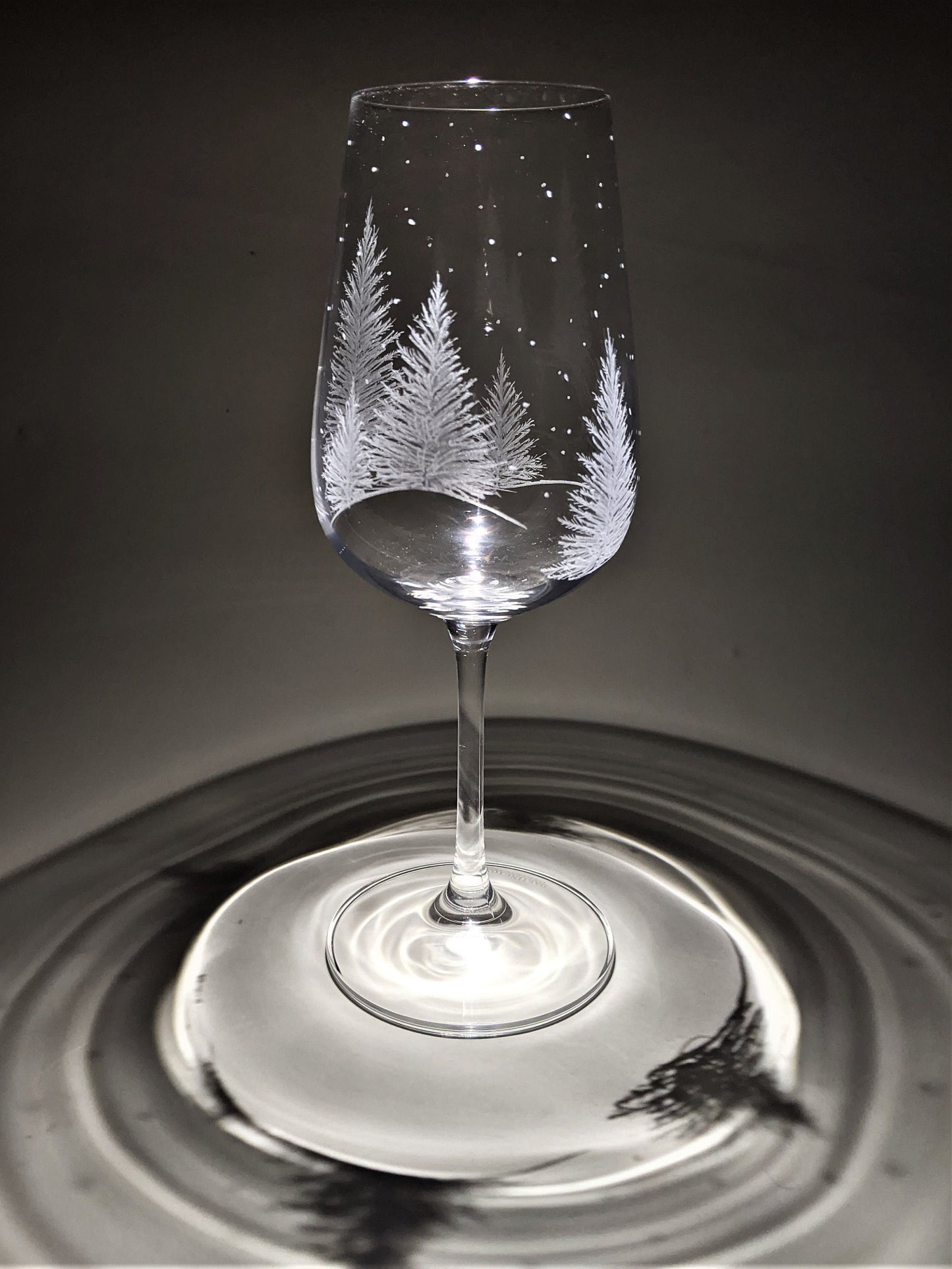 Hand Engraved Snowy Tree Wine Glasses - Christmas Tree Gift