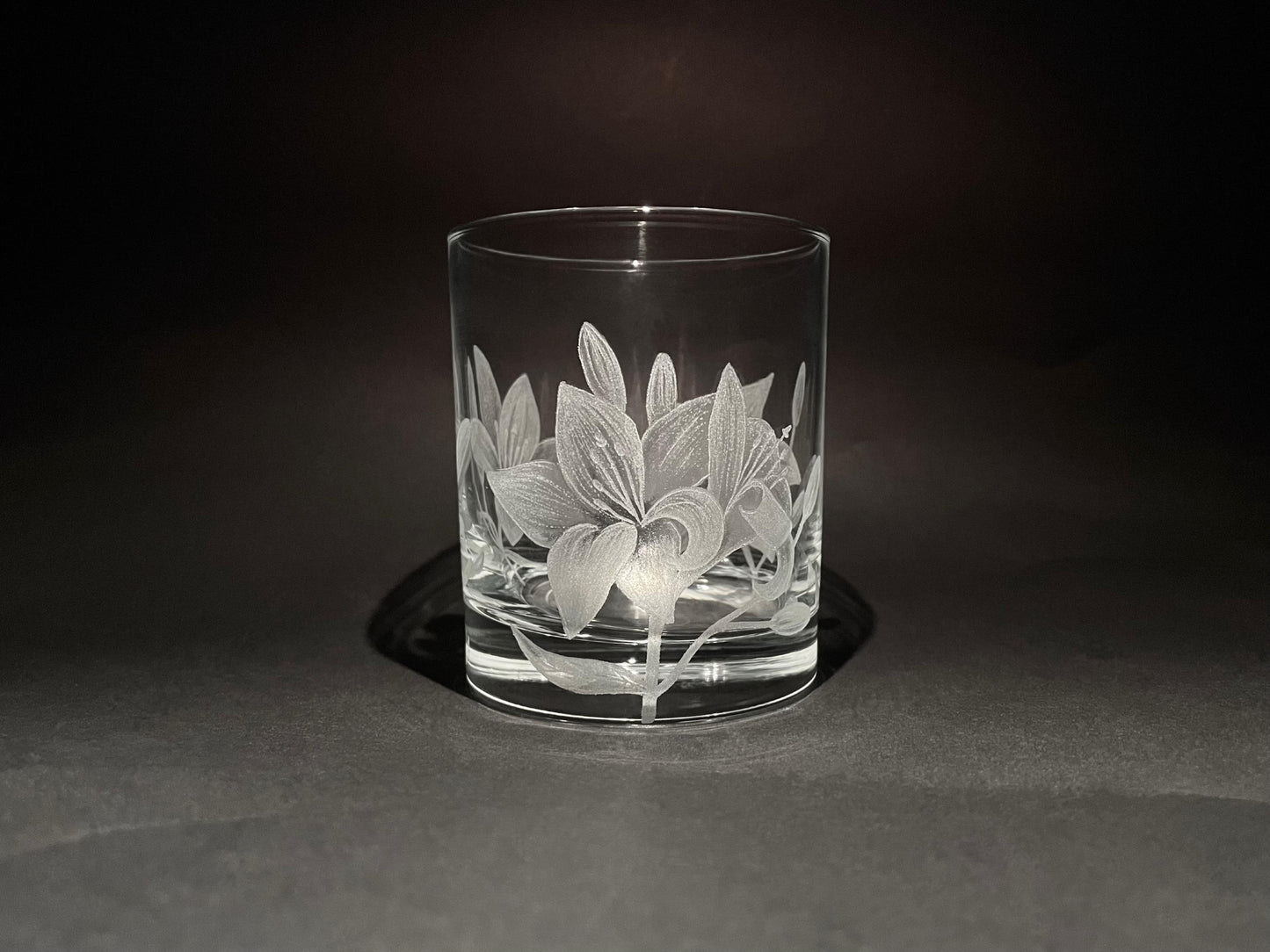 Hand Engraved Lily Whisky Glass - Lily Flowers Gift