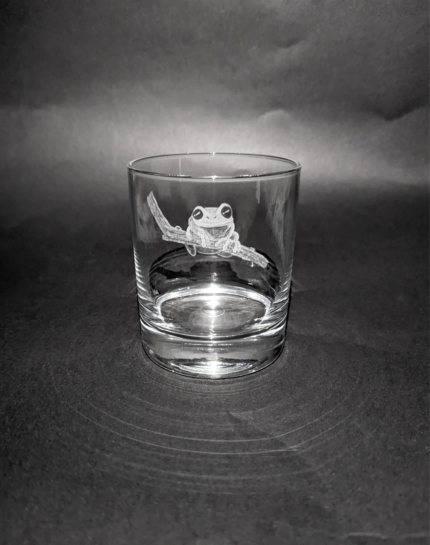 Hand Engraved Frog Whisky Glass - Frog Lover Gift