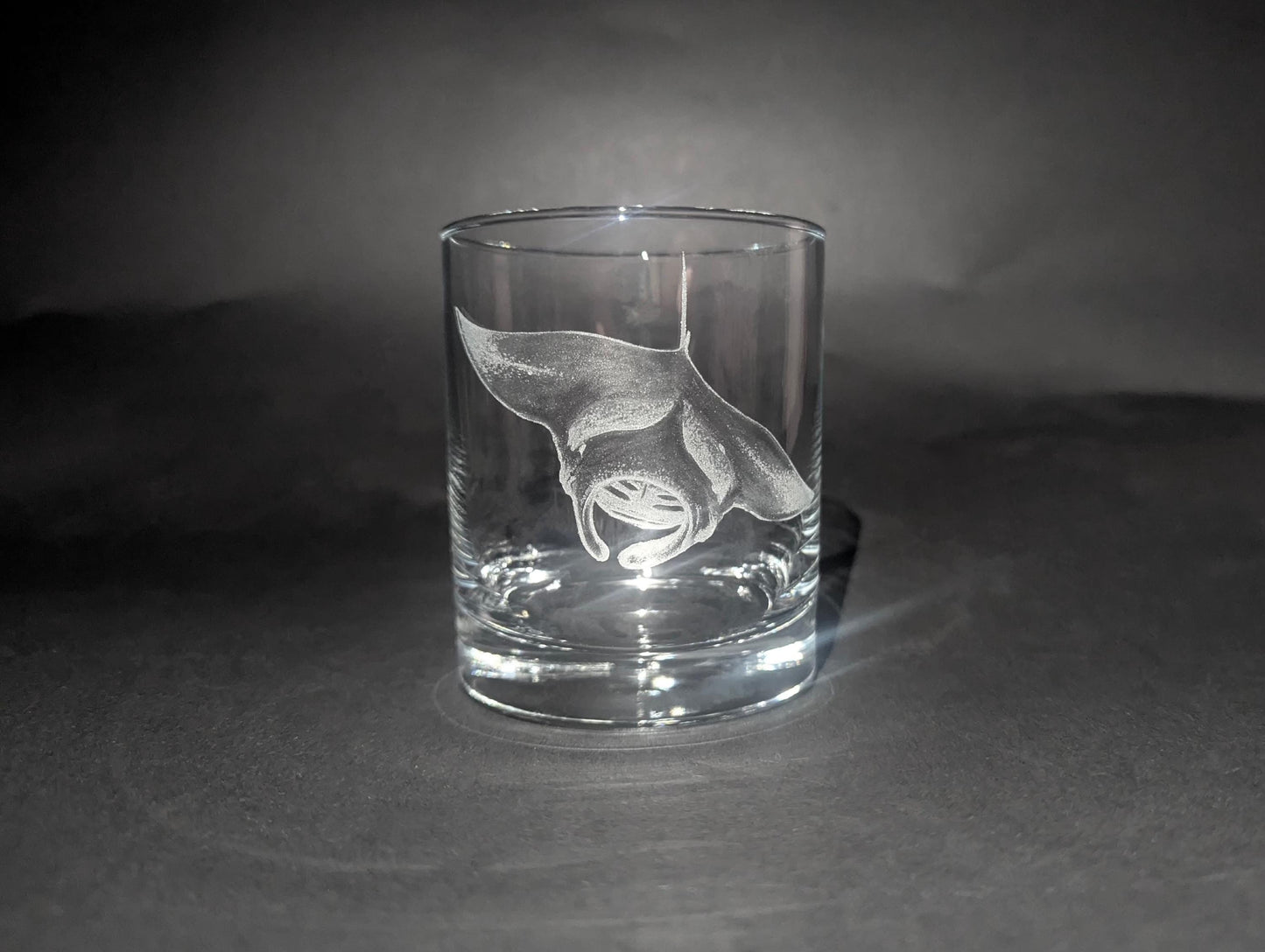 Hand Engraved Sea Life Whisky Glass - Manta Ray Glass Gift