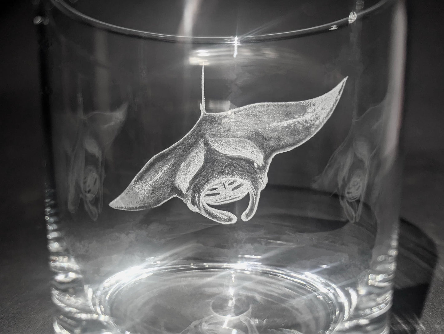Hand Engraved Sea Life Whisky Glass - Manta Ray Glass Gift