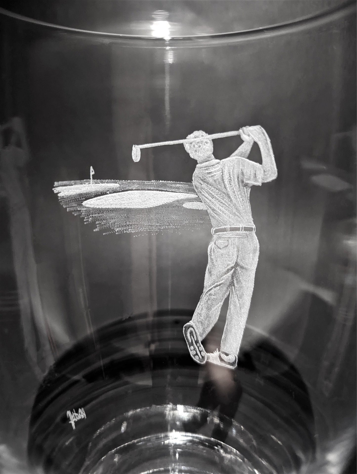 Hand Engraved Golf Beer Glass -  Personalised Golfer Gift