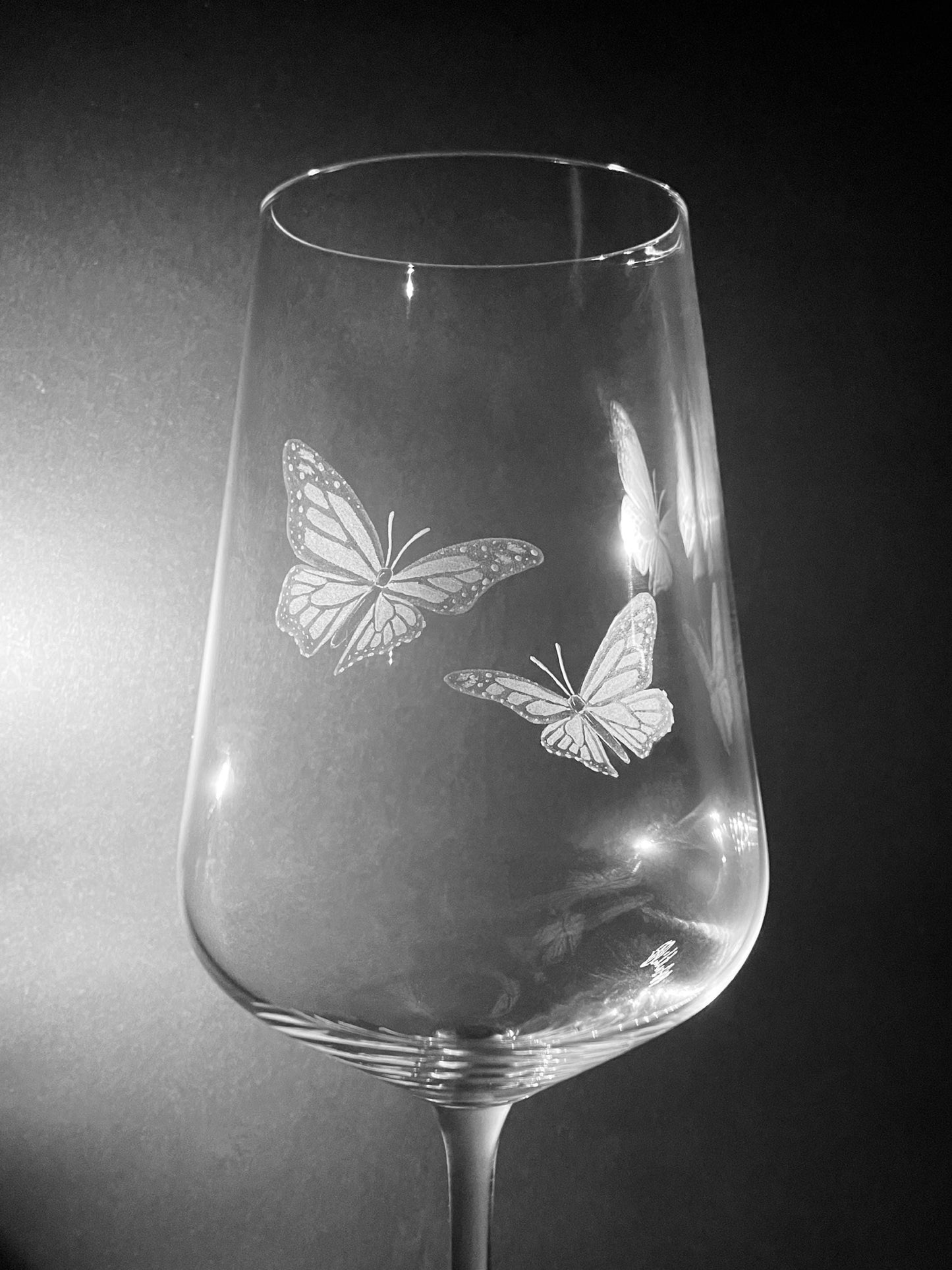 Hand Engraved Butterflies Wine Glass – Monarch Butterfly Gift