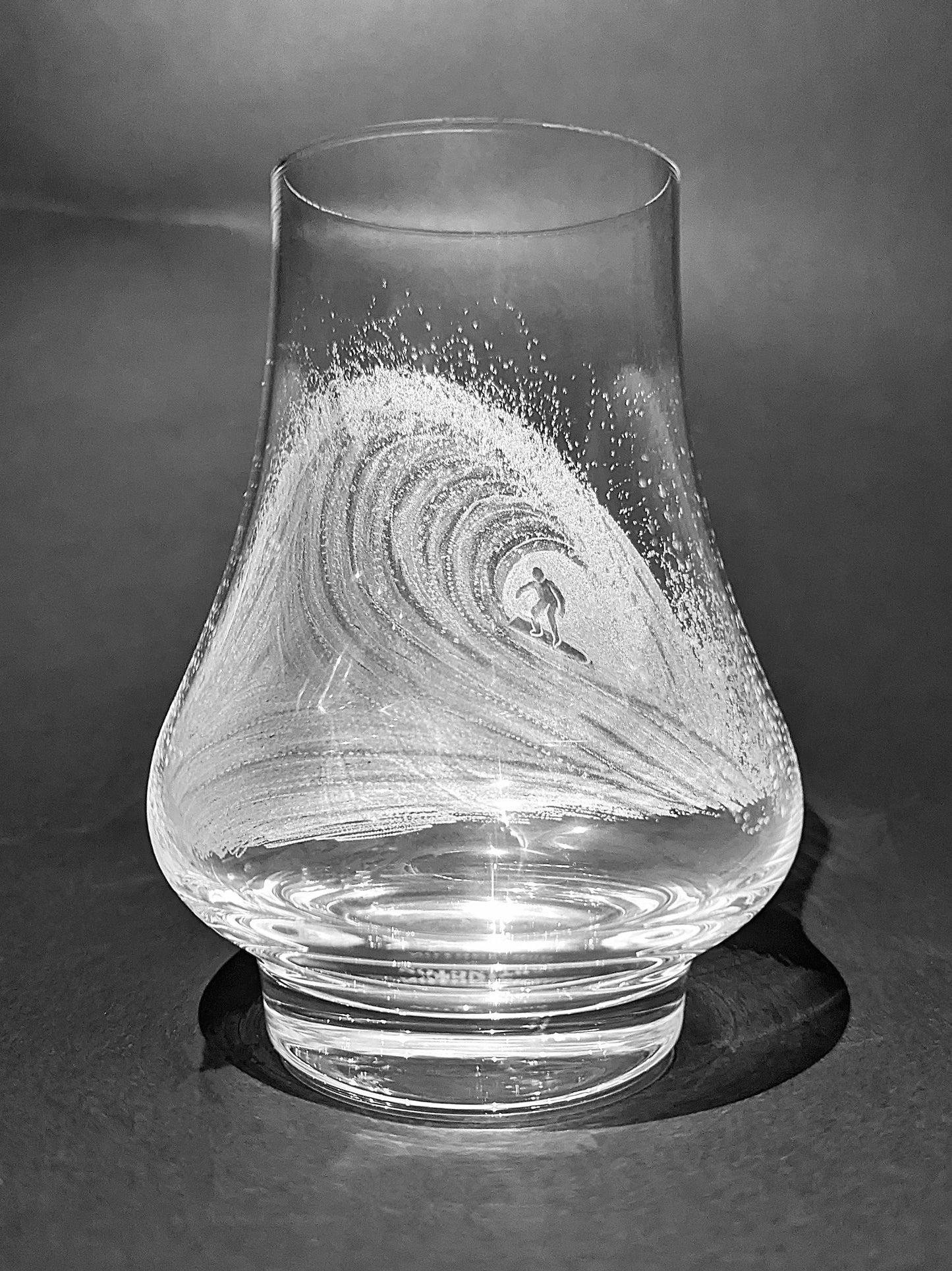 Hand Engraved Glencairn Whisky Glass - Ocean Wave and Surfing Gift