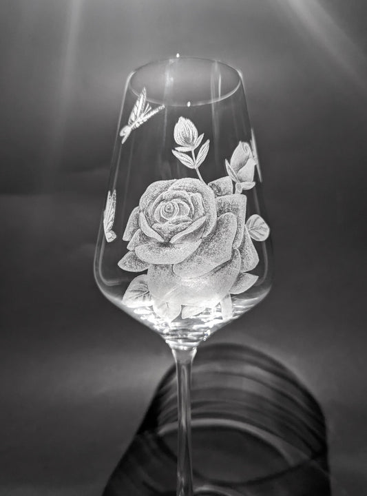 Hand Engraved Rose Wine Glass – Romantic Rose Flower Gift