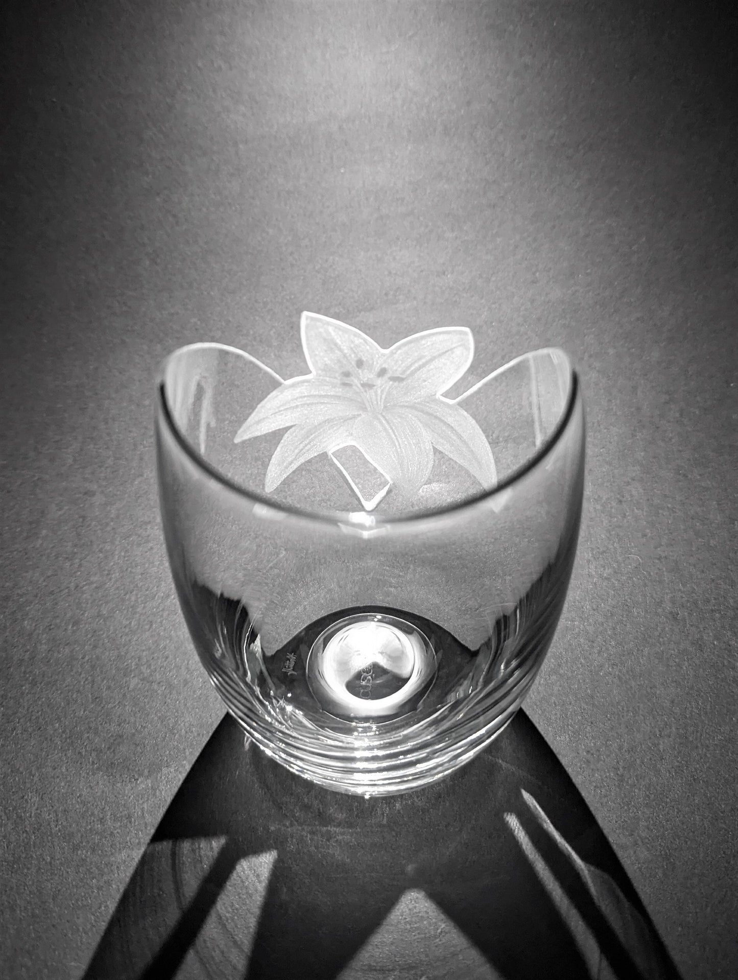 Cut Out Lily Vase - Small Decorative Lily Vase