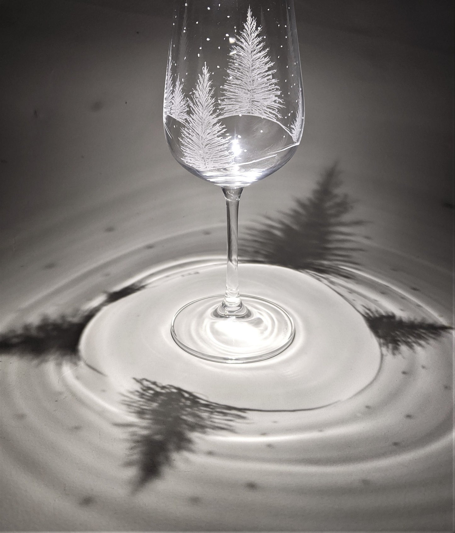 Hand Engraved Snowy Tree Wine Glasses - Christmas Tree Gift