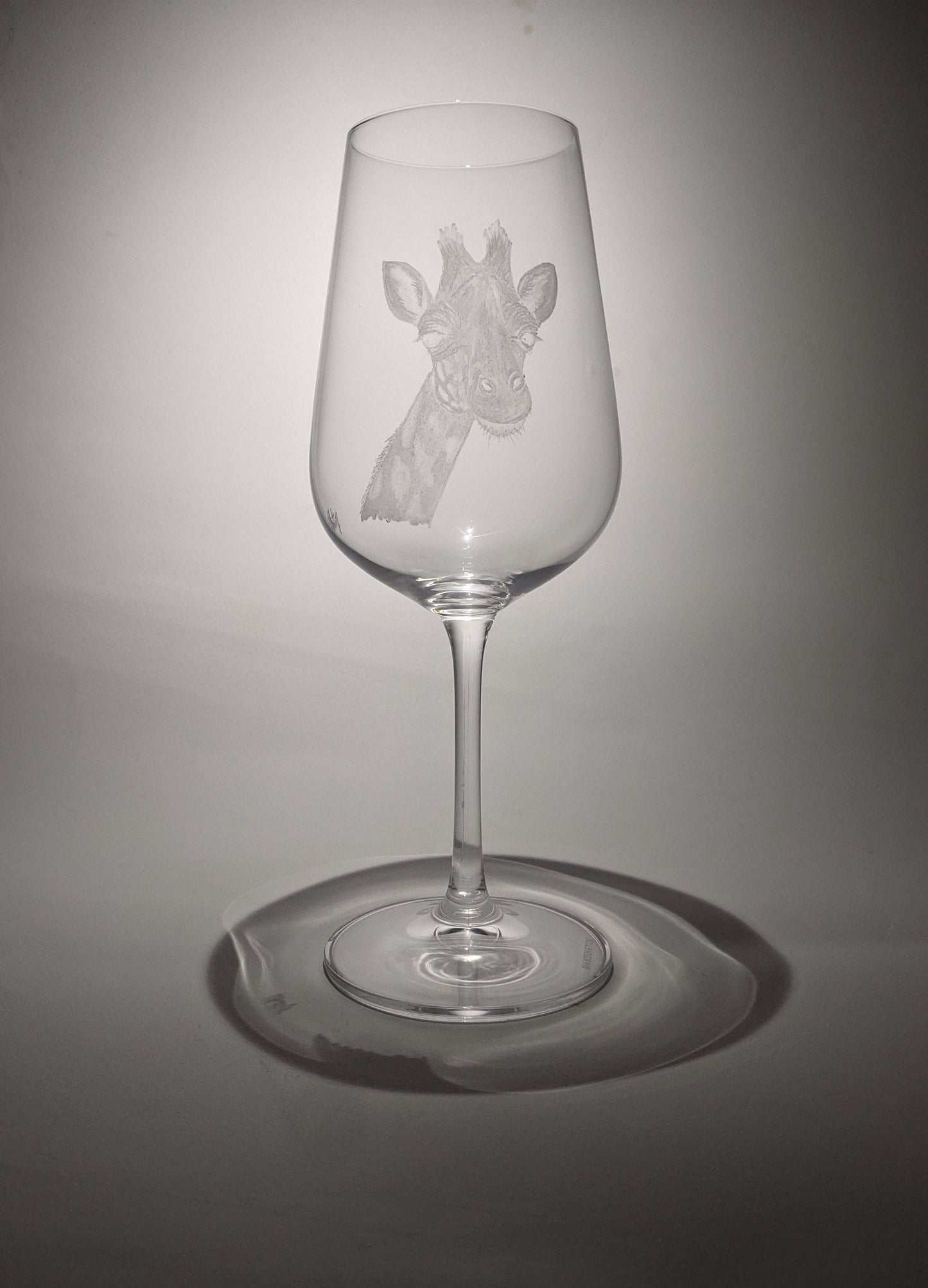 Hand Engraved Giraffe Wine Glass – Personalized Animal Gift