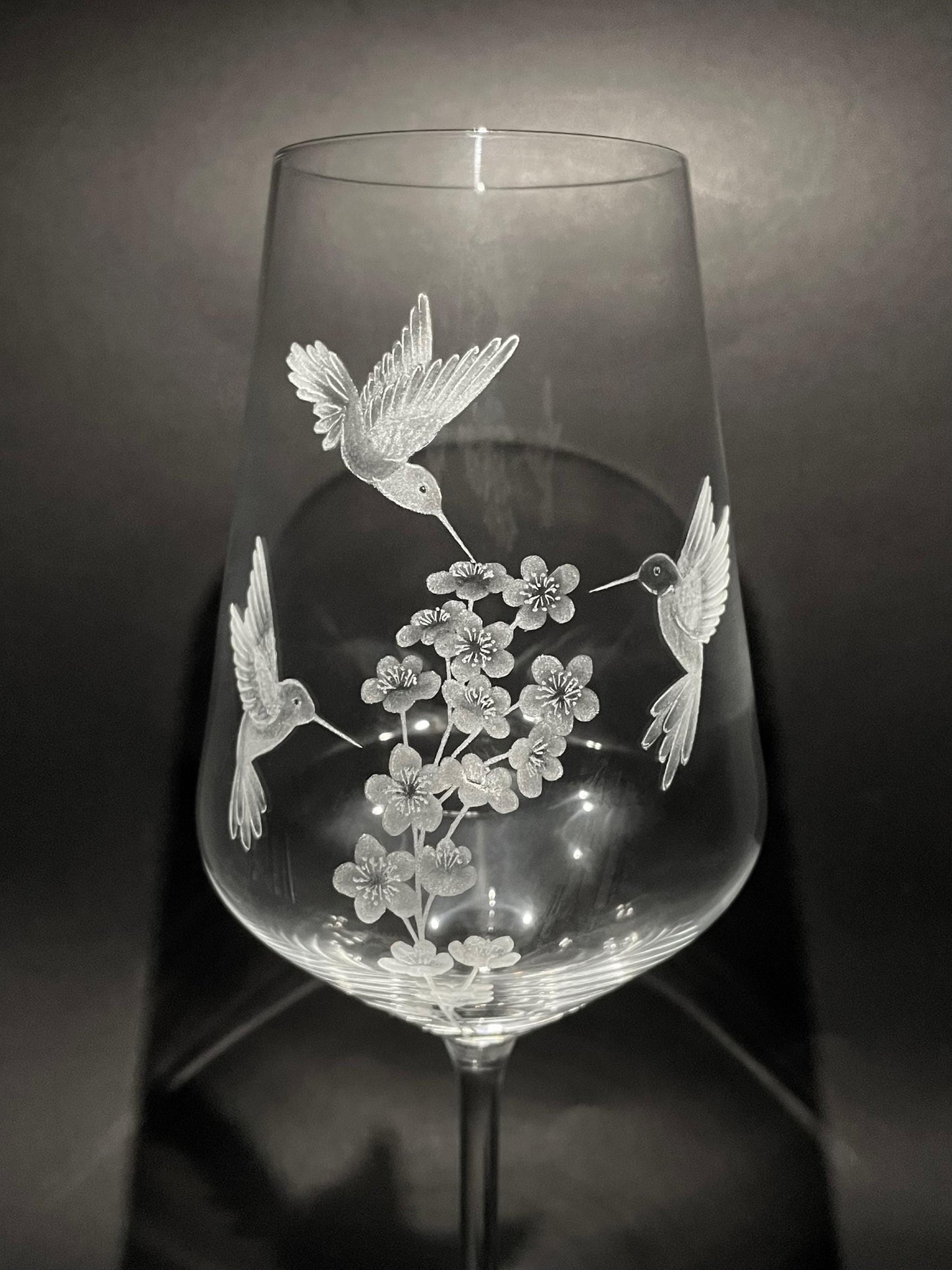 Hand Engraved Hummingbird & Cherry Blossom Wine Glass – Bird & Flower Gift