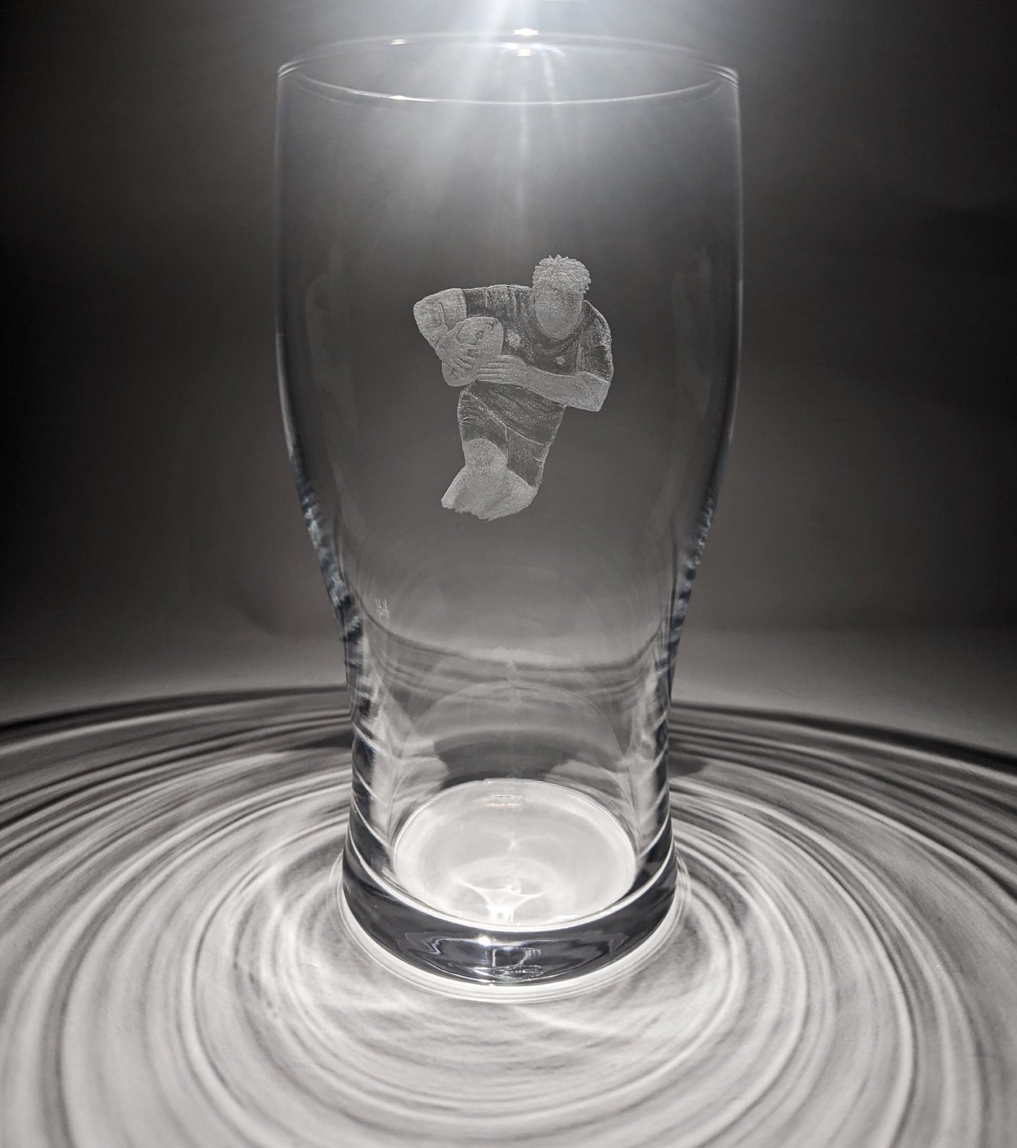Hand Engraved Rugby Pint Glass –  Rugby Player Gift