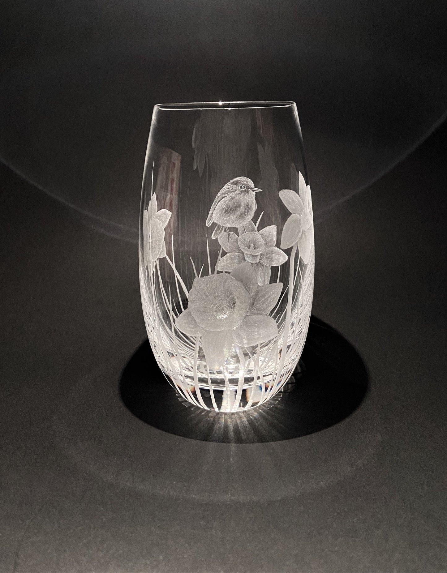 Hand Engraved Daffodil and Robin Vase - Robin and Flowers Gifts