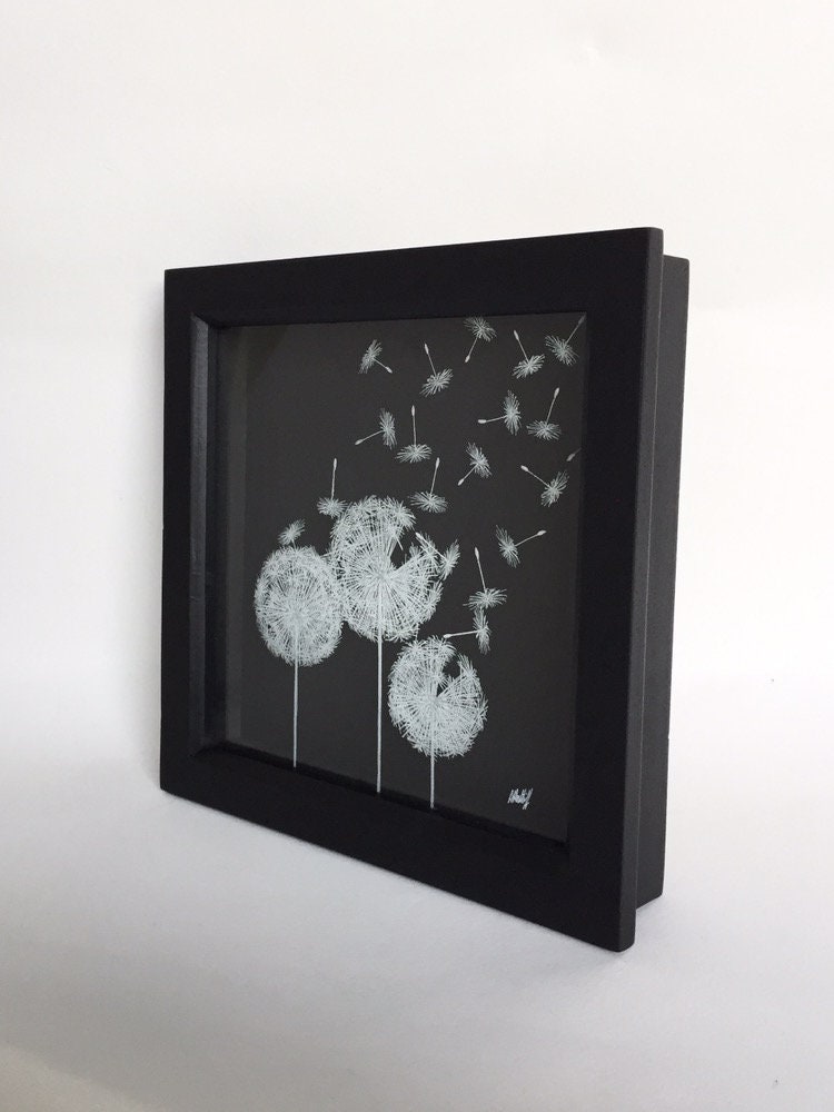 Dandelion Blowing In The Wind - Dandelion Seeds - Engraved Dandelion Picture