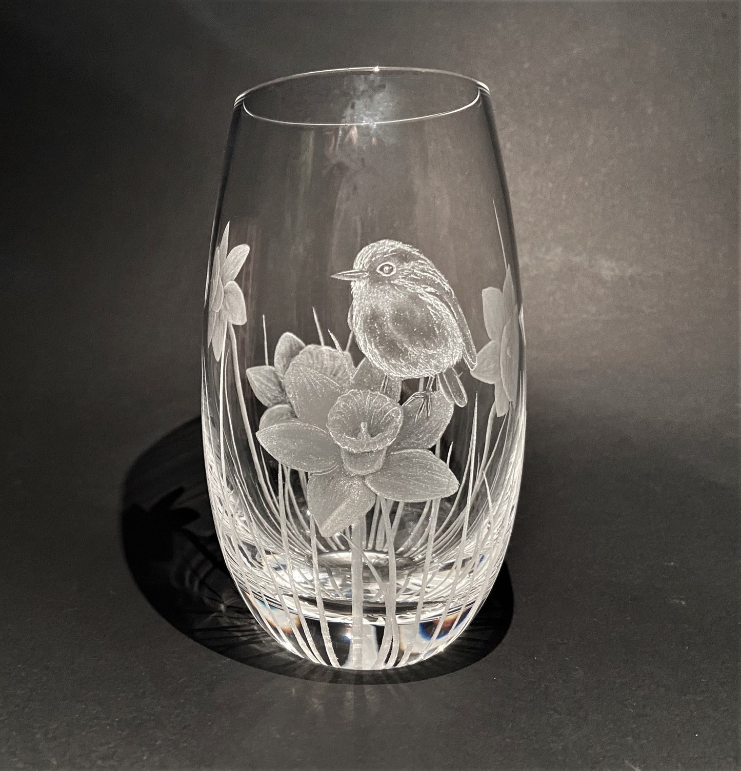 Hand Engraved Daffodil and Robin Vase - Robin and Flowers Gifts