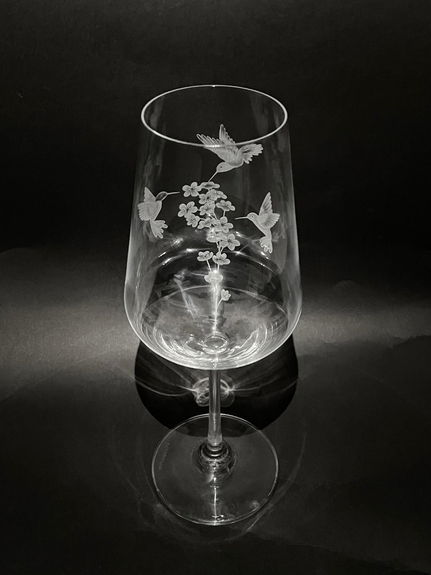 Hand Engraved Hummingbird & Cherry Blossom Wine Glass – Bird & Flower Gift