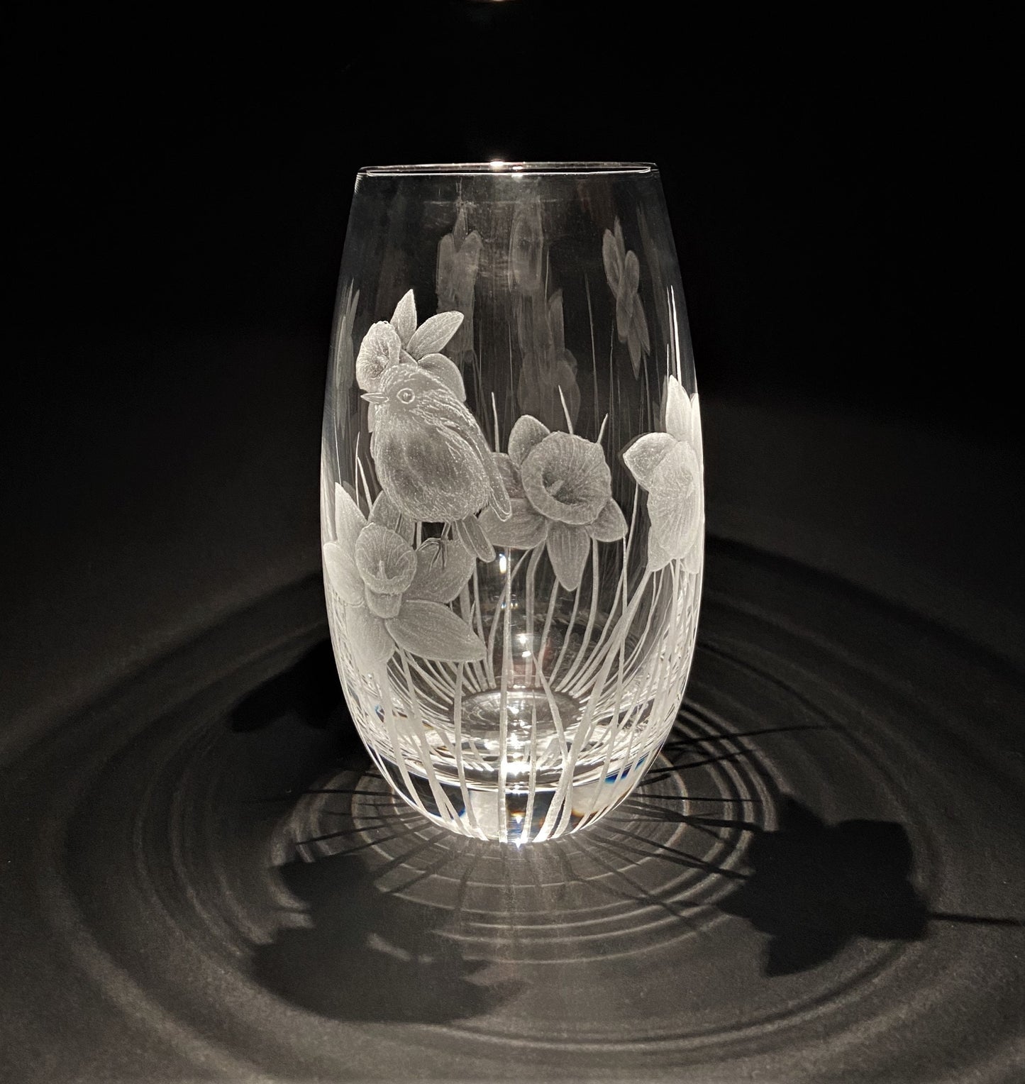 Hand Engraved Daffodil and Robin Vase - Robin and Flowers Gifts