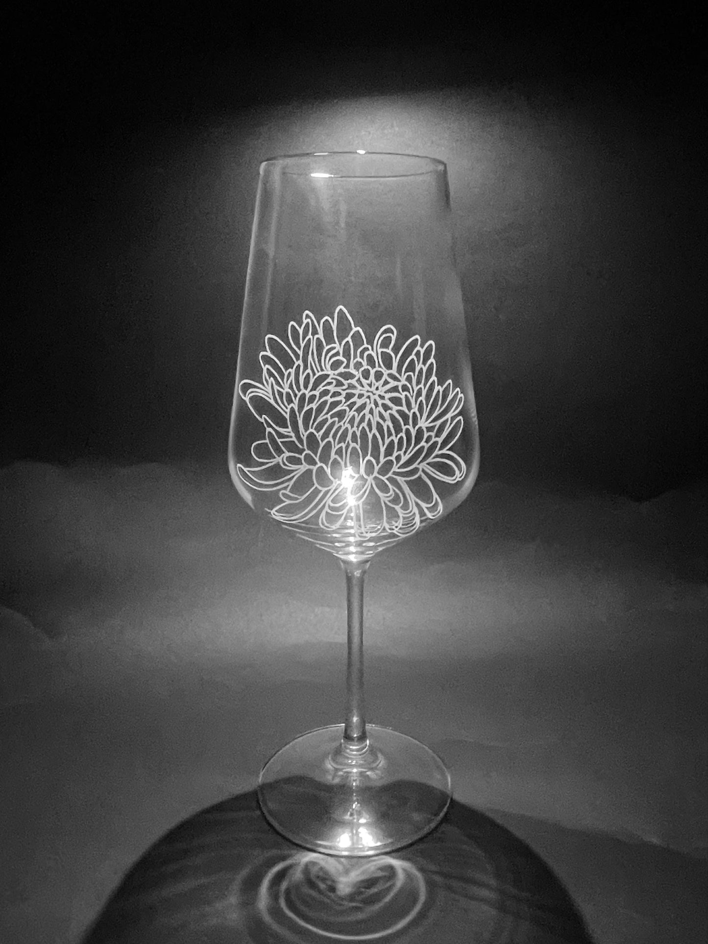 Hand Engraved Chrysanthemum Wine Glasses -  Chrysanthemum Flower Gift