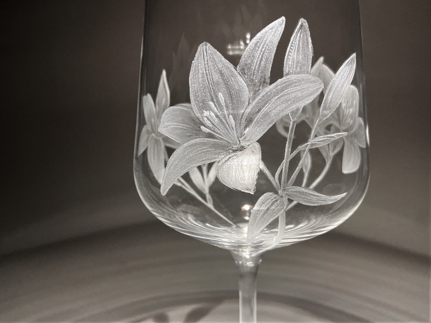 Hand Engraved Lilies Wine Glass - Unique Lily Gift