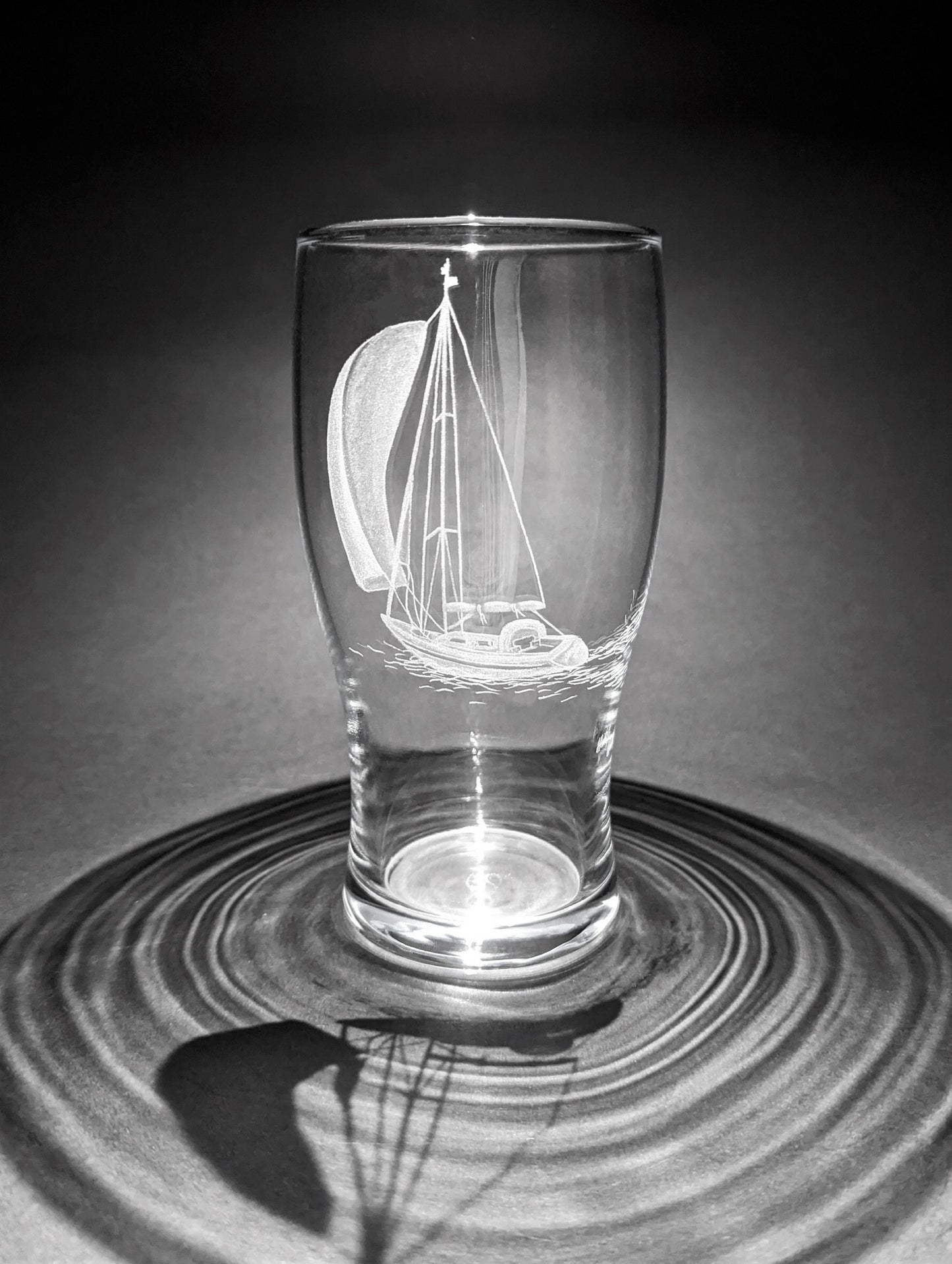 Hand Engraved Sailing Yacht Pint Glass – Nautical Beer Gift
