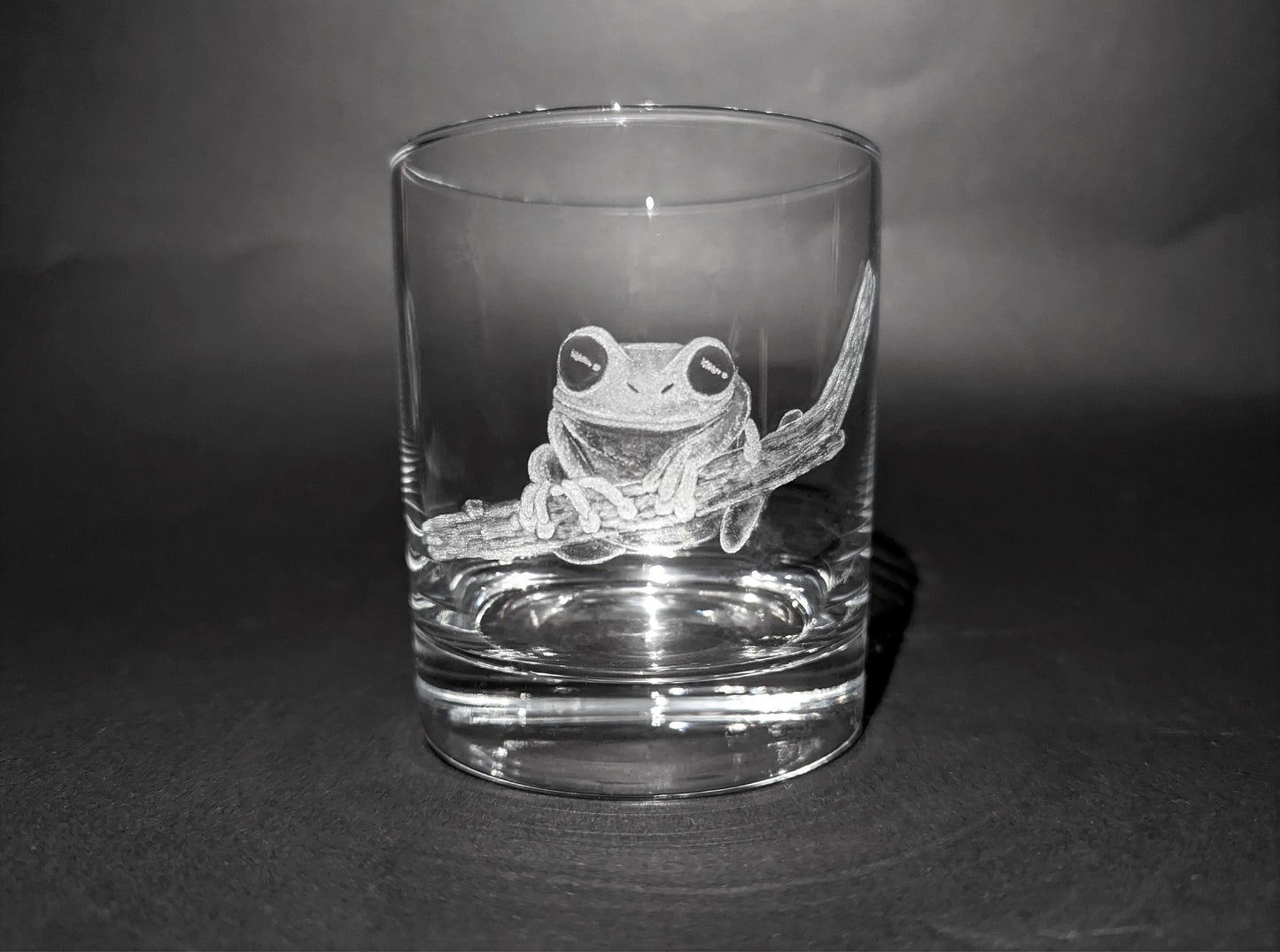 Hand Engraved Frog Whisky Glass - Frog Lover Gift