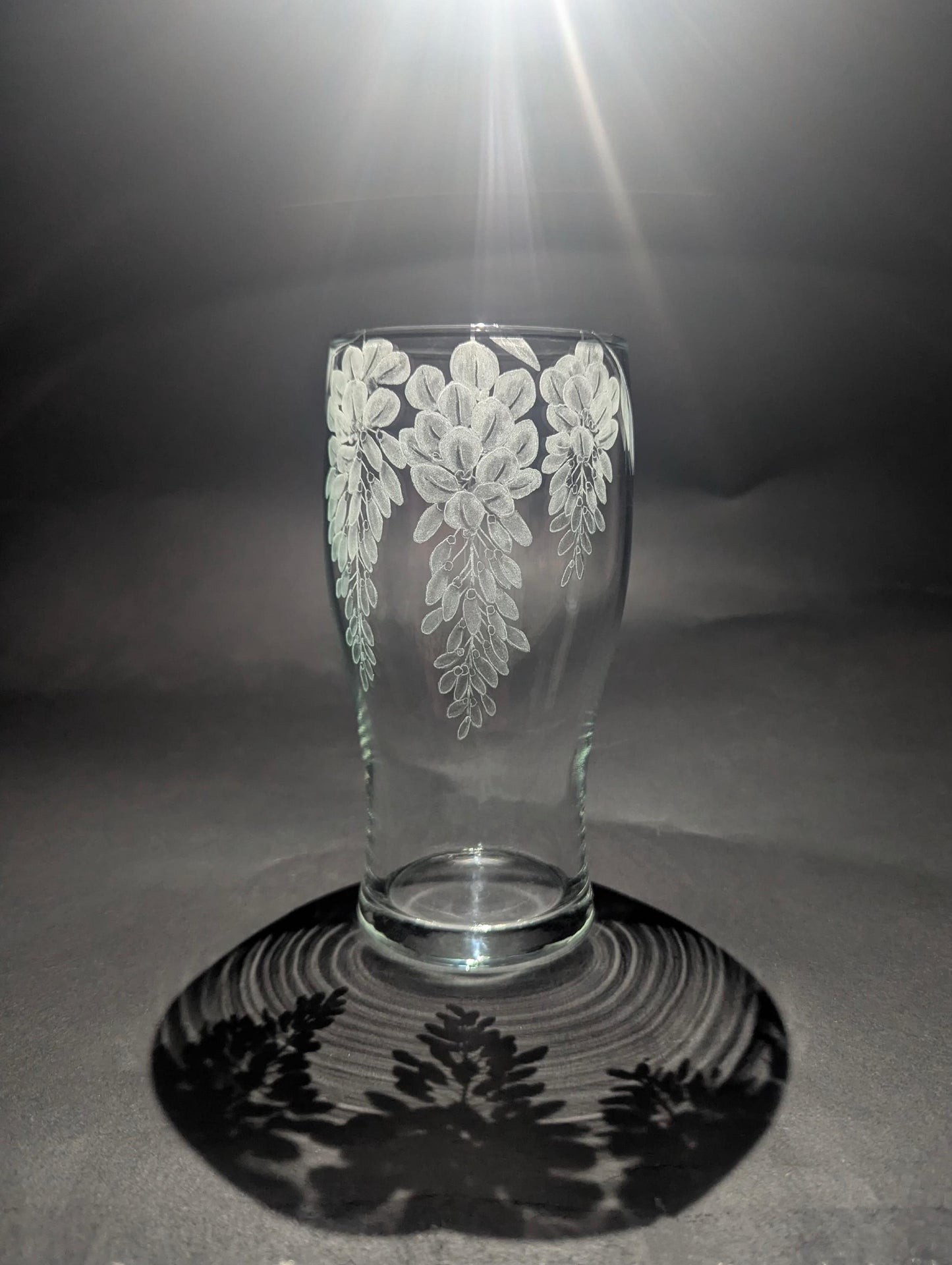 Hand Engraved Wisteria Flowers Pint Glass - Wisteria Gifts