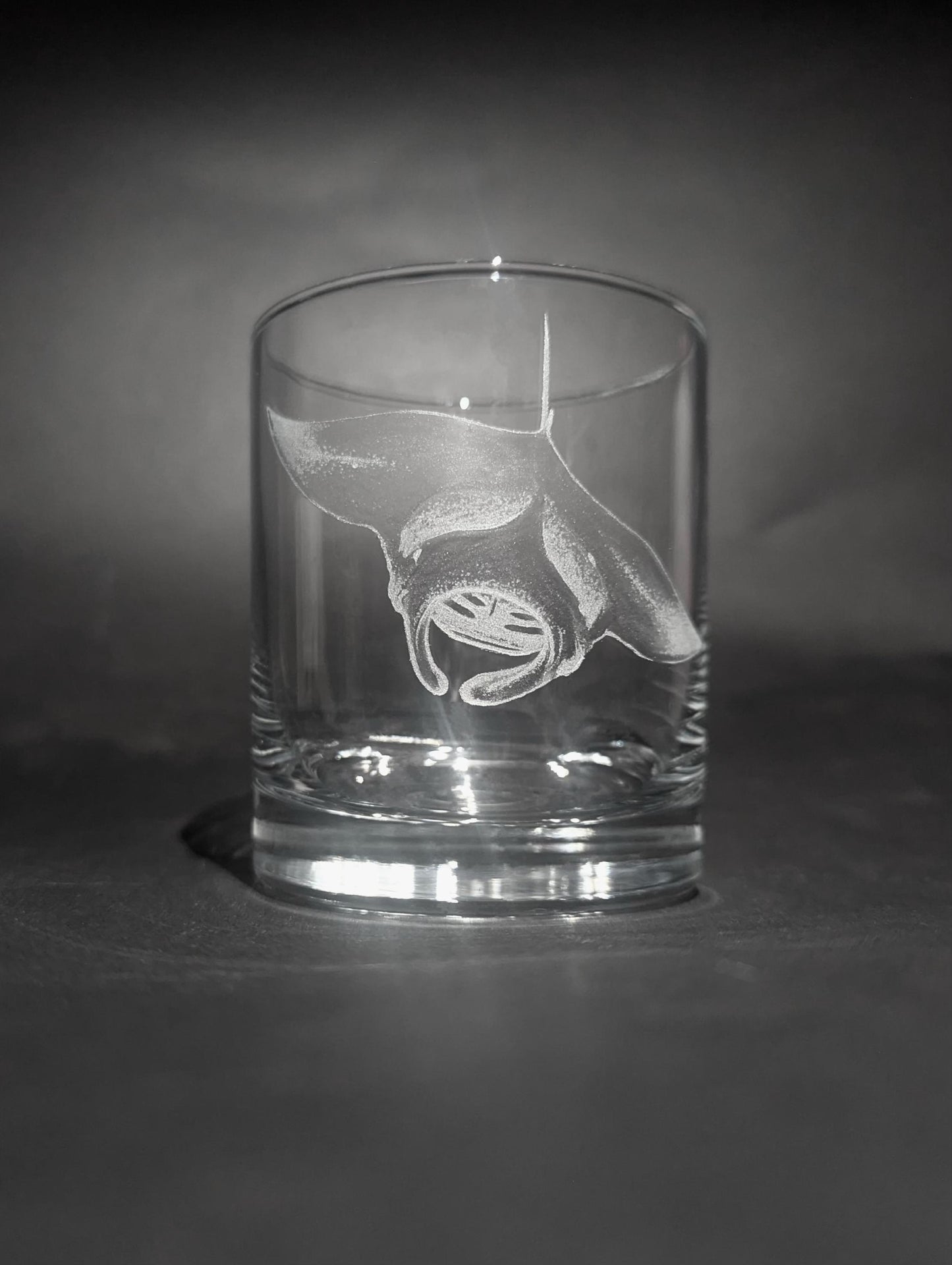 Hand Engraved Sea Life Whisky Glass - Manta Ray Glass Gift