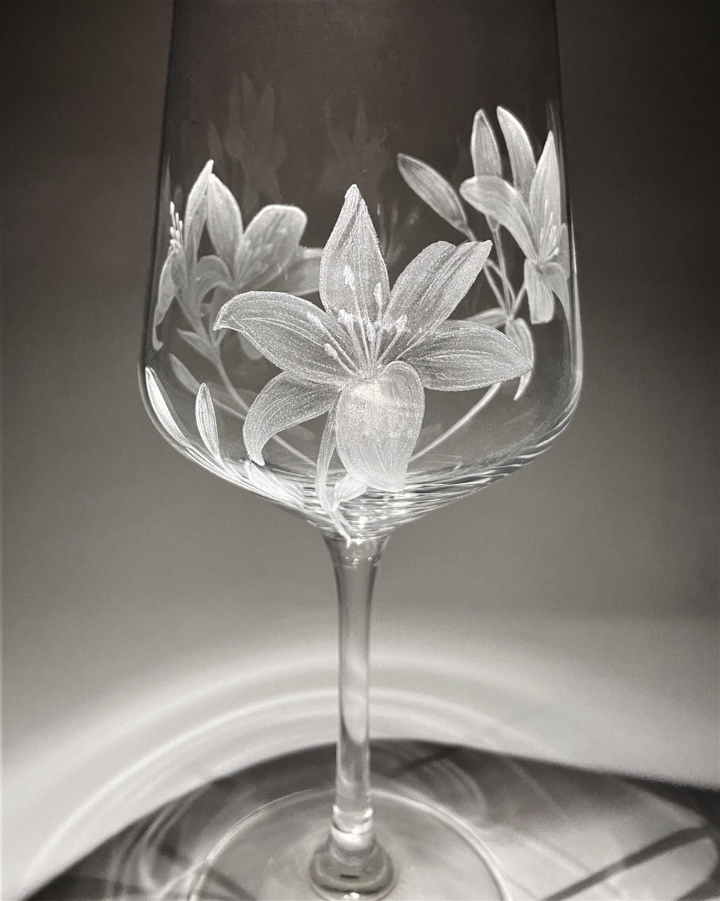 Hand Engraved Lilies Wine Glass - Unique Lily Gift