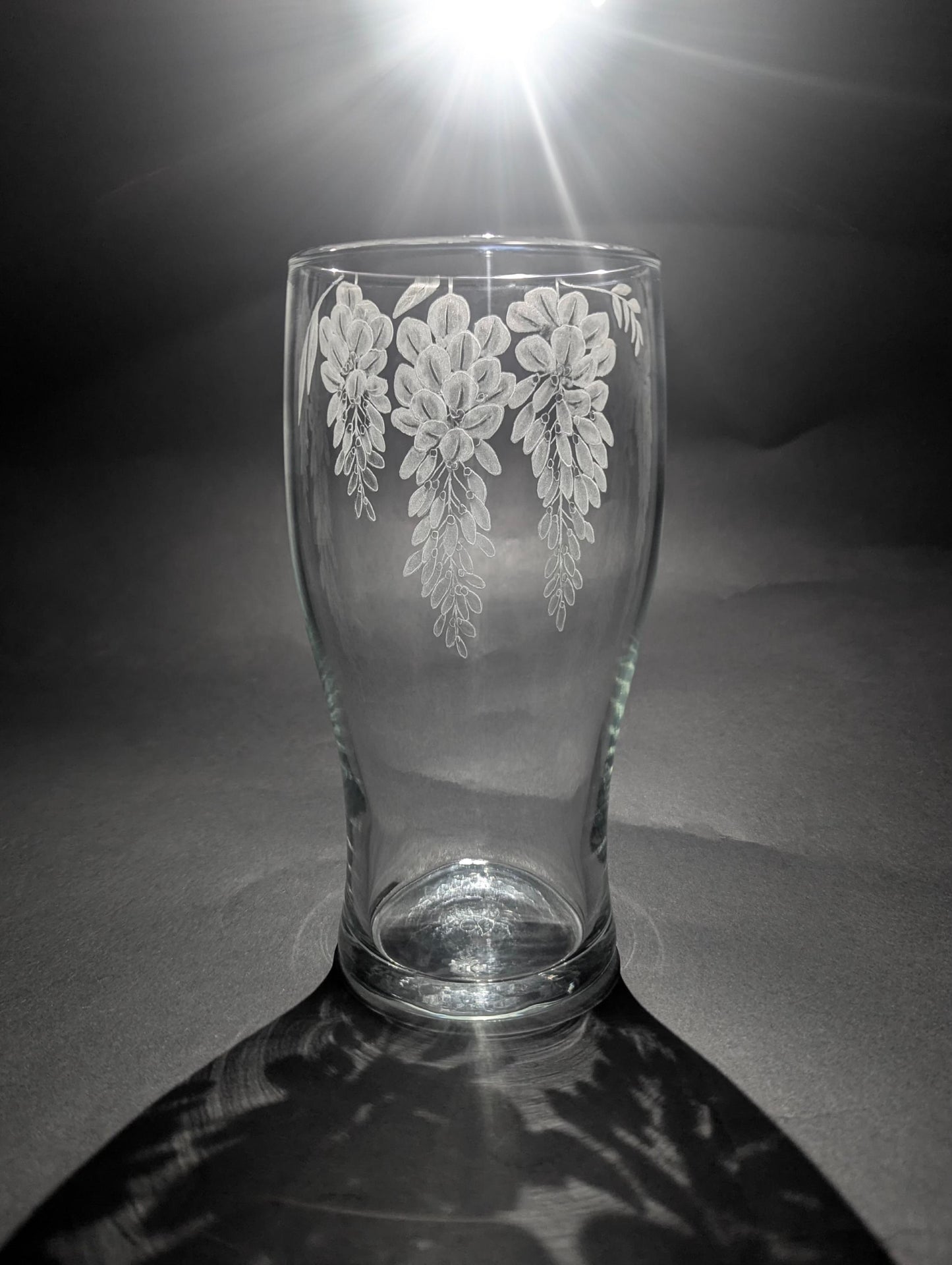 Hand Engraved Wisteria Flowers Pint Glass - Wisteria Gifts